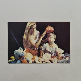 Карманный календарик 1991. Сюжет с детьми и игрушками, яркие цвета. Календарь винтажный