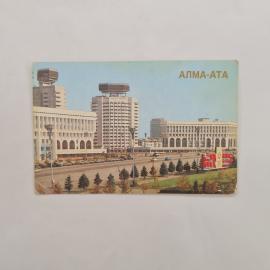 Карманный календарик СССР 1986. Алма Ата, панорама центральной площади города. Советский календарь