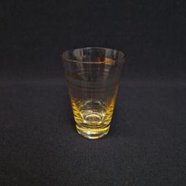 Стопка винтажная, СССР. Стекло с янтарным оттенком и золотистым узором