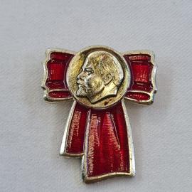 Значок СССР. Ленин, красный бант, пионерия. Винтажный значек.