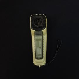 Пылесос ручной винтажный, СССР. Пластмассовый корпус, щетка для чистки одежды