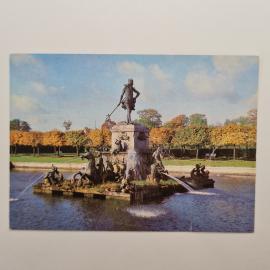 Открытка советская СССР. Петергоф, фонтан Нептун, парковая скульптура и водоем. винтаж