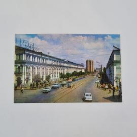 Открытка советская СССР. Орел, улица Московская, городской пейзаж с автомобилями и прохожими, винтаж