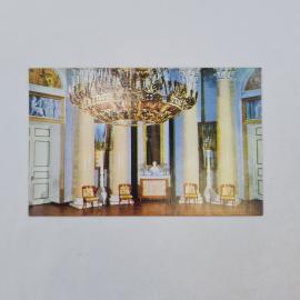 Открытка советская СССР. Архангельское, дворец, овальный зал, интерьер с колоннами и люстрой. винтаж