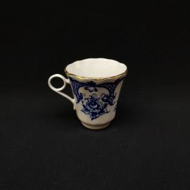 Чашка кофейная винтажная, СССР. Фарфор с кобальтовым узором и золотой каймой