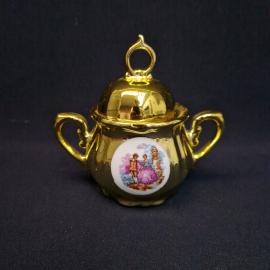 Сахарница винтажная, СССР. Керамика с крышкой, декоративная, с золотистым покрытием