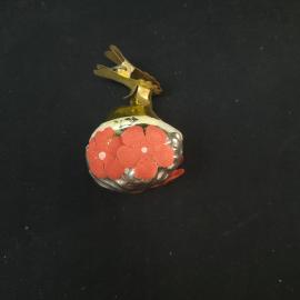 Елочная игрушка винтажная, СССР. Стеклянное украшение с цветочным декором и клипсой