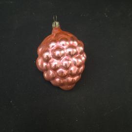 Елочная игрушка винтажная, СССР. Стеклянная фигурка малины розового цвета длиной 7 см