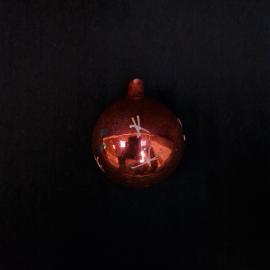 Елочная игрушка винтажная, СССР. Стеклянный шар красного цвета с надписью С Новым годом
