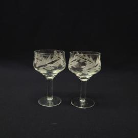 Рюмки винтажные, СССР. Набор 2 шт., стекло с матовым растительным узором