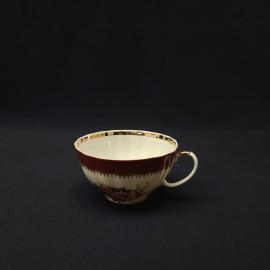 Чашка чайная винтажная, СССР. Фарфор, цветочный декор с бордовым бортом и позолотой