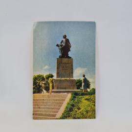 Открытка советская СССР. Выборг, памятник Петру Первому в городском парке. Винтаж