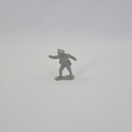 Солдатик винтажный периода СССР. Фигурка военного в форме с фуражкой на подставке