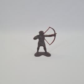 Солдатик лучник винтажный СССР. Фигурка воина с луком на подставке для игры и декораций