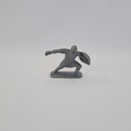 Солдатик всадник, винтажная игрушка периода СССР. Фигурка воина на коне с копьем и щитом