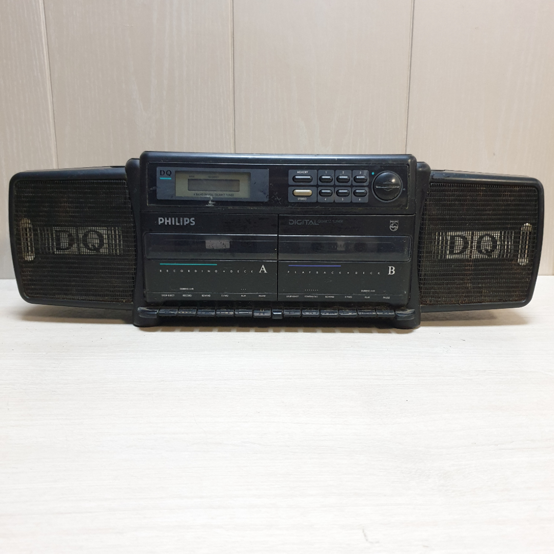 Двухкассетный магнитофон Philips Ghettoblaster D8188/00. Работает, нет пасиков, нет шнура питания. Картинка 1