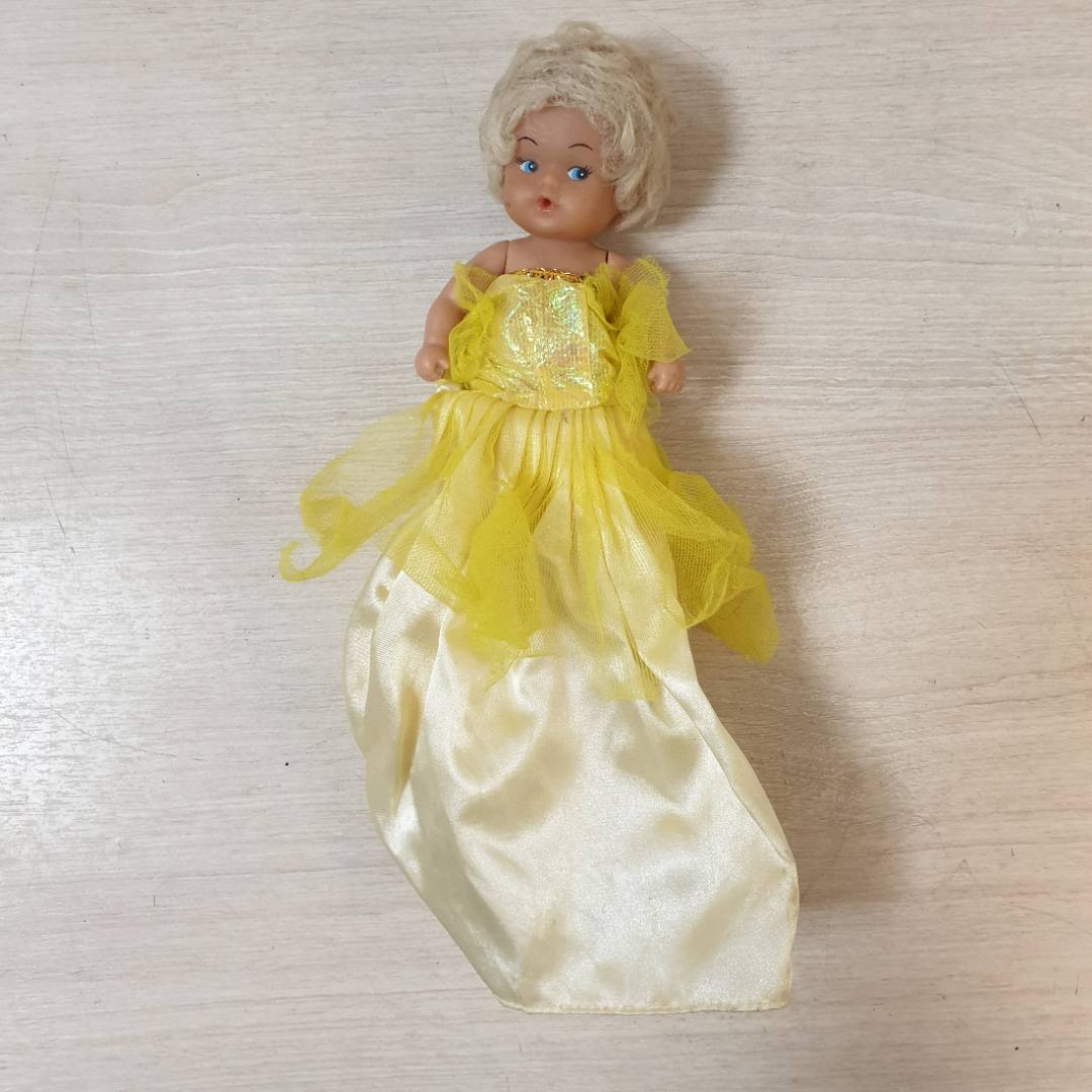 Кукла детская "Пупс в платье", пластик, СССР.. Картинка 1