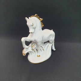 Статуэтка "Конь Огонь" фарфоровая Ленинградский ФЗ СССР