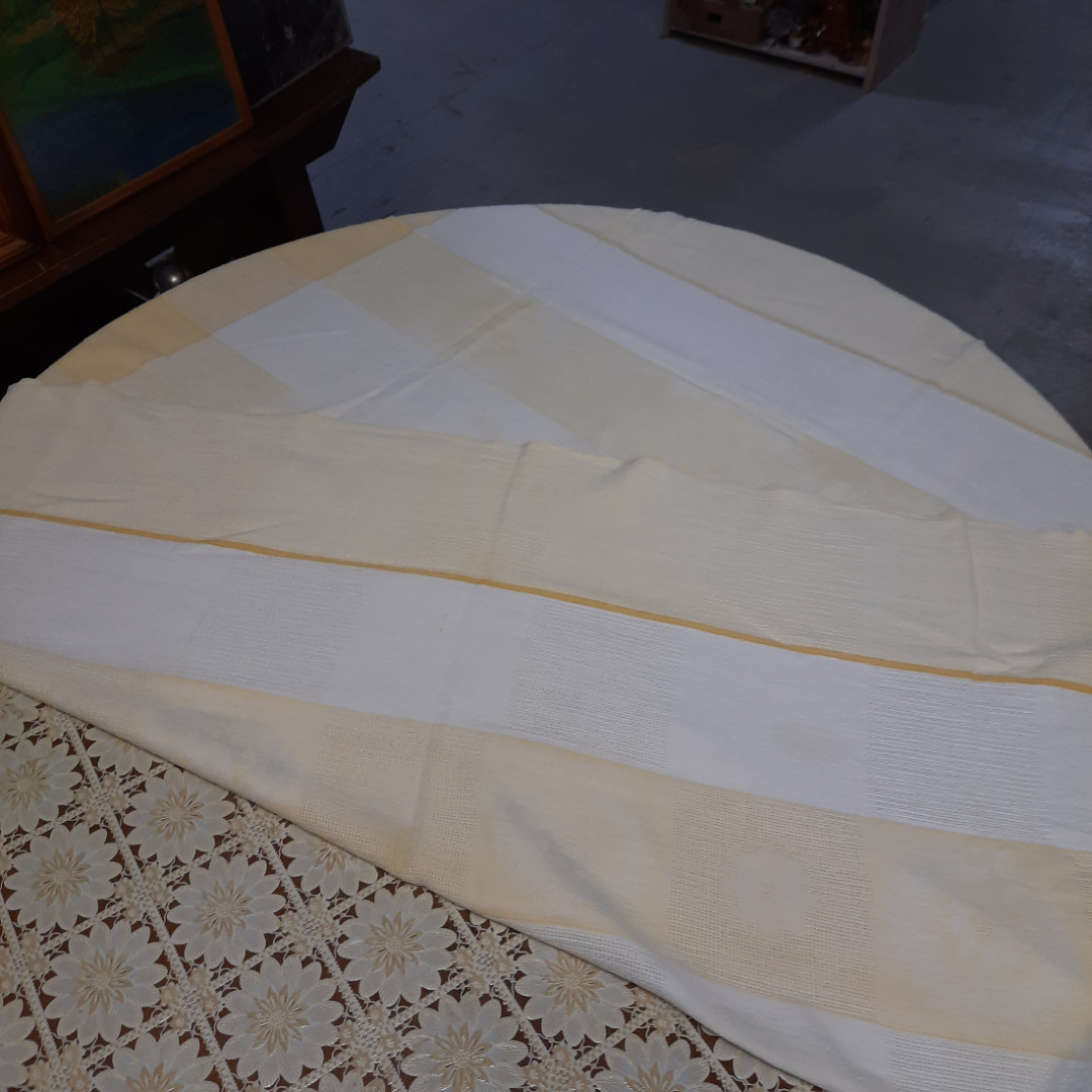 Скатерть в желто-белую полосу, 150х123 см.. Картинка 2