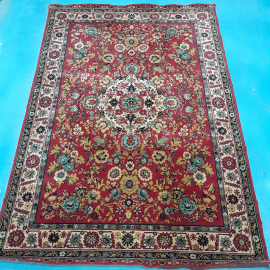 Ковёр настенный 167х240, имеется дефект на углу