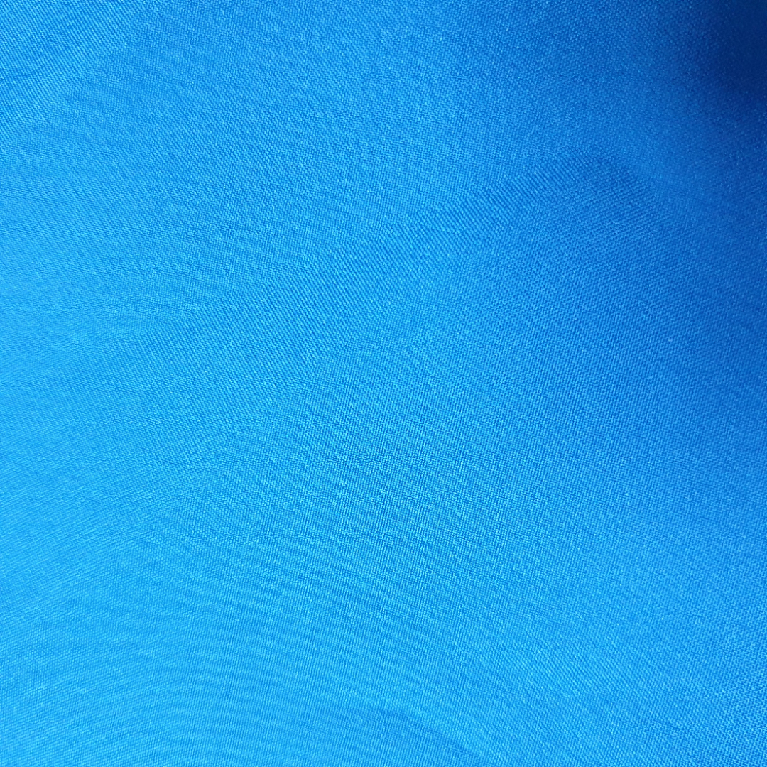 Ткань ( искусственный шелк), не просвечивает, цвет синий, 150х300см.. Картинка 4