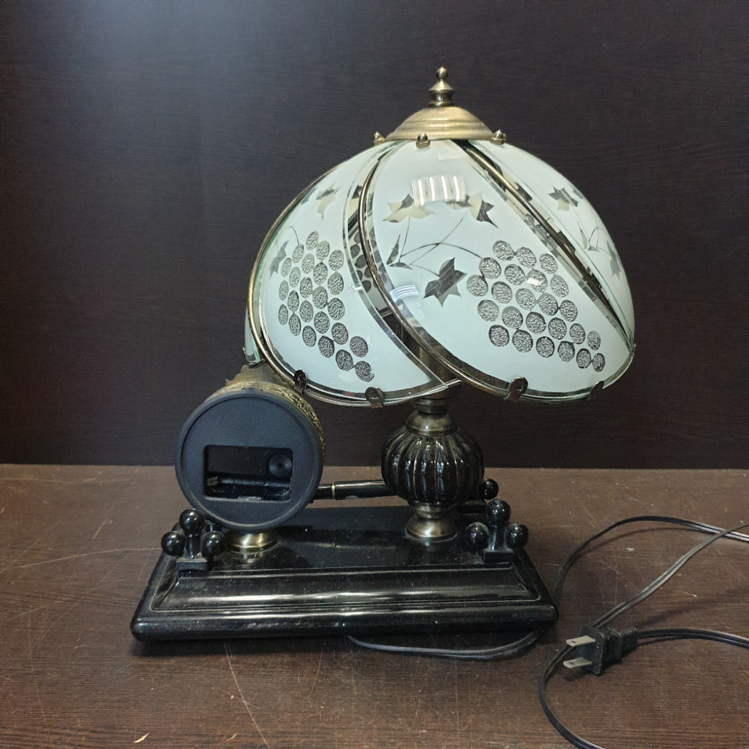 Настольная лампа с часами (работает).. Картинка 4