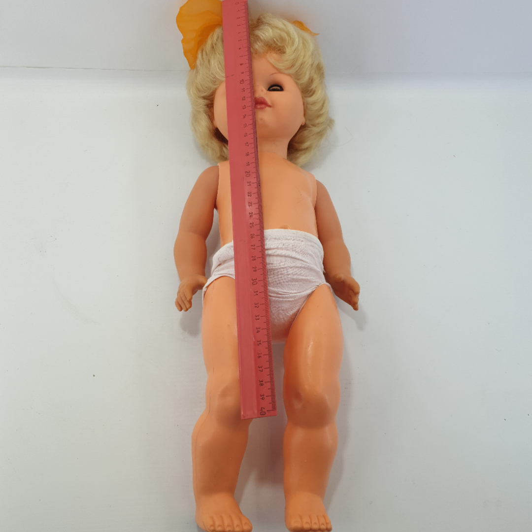 Кукла детская, пластик/резина, высота 50 см.  СССР. Картинка 2