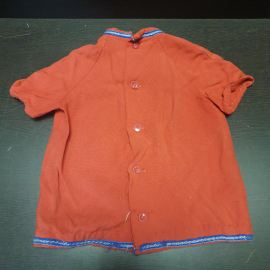 Кофта с коротким рукавом.