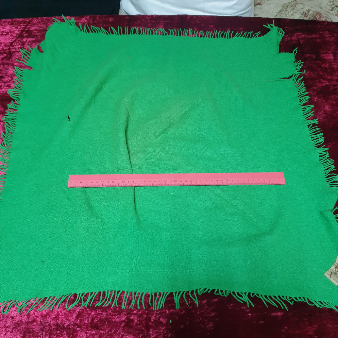 Платок зеленый (с дефектами).  60х65 см.. Картинка 9