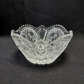 Ваза-конфетница "Фуксия в матовом овале",автор Ледяев,Краасный гигант, хрусталь,Винтаж СССР