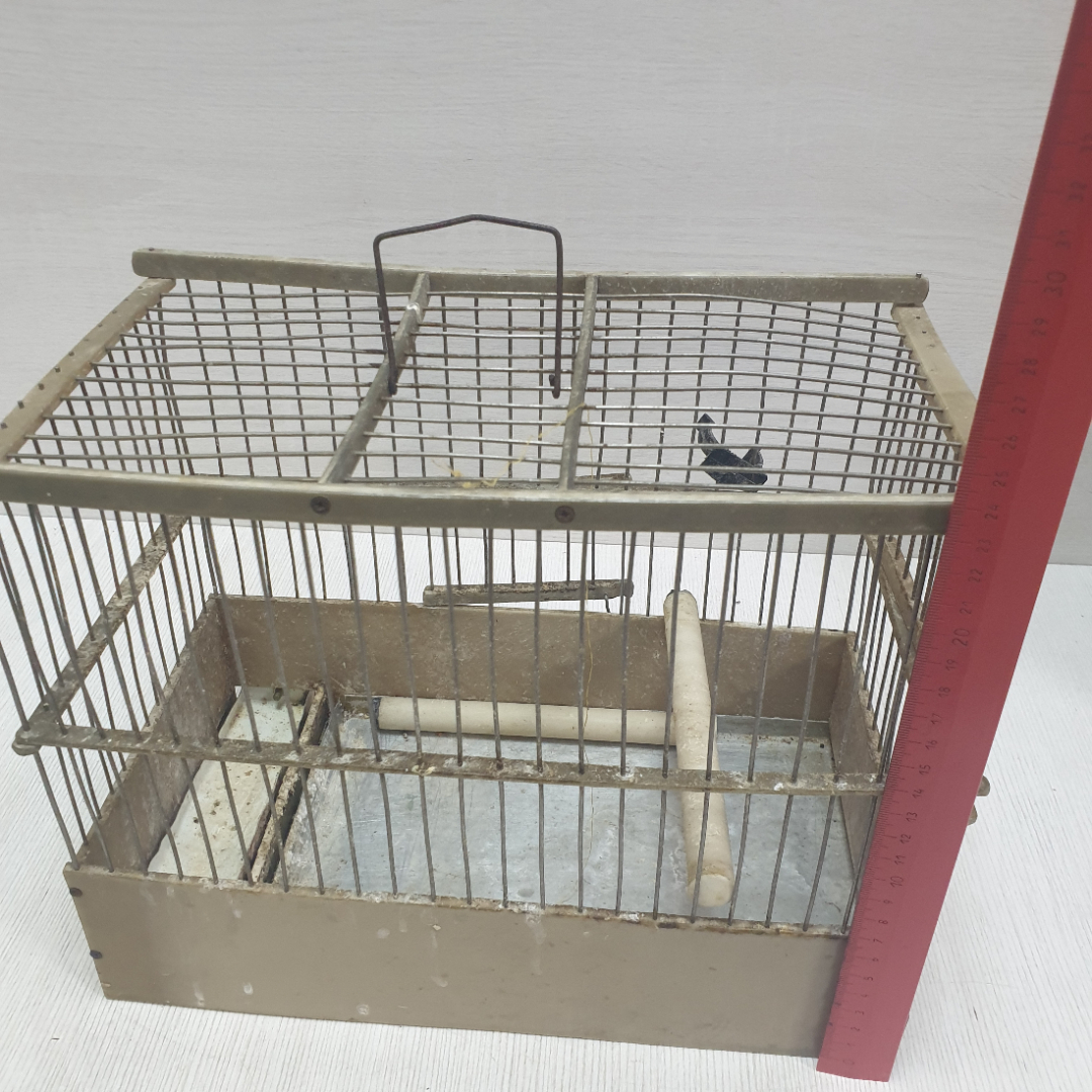 Клетка для птиц с двумя жердочками. Картинка 8