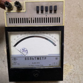 вольтметр 1985г