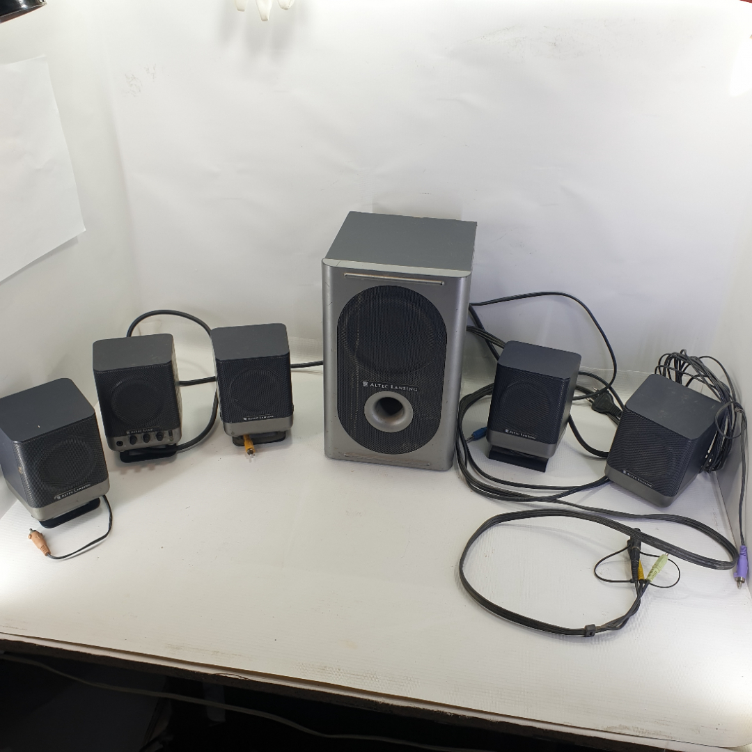 Аудиосистема 5.1 Altec Lansing, работает. Китай. Картинка 1