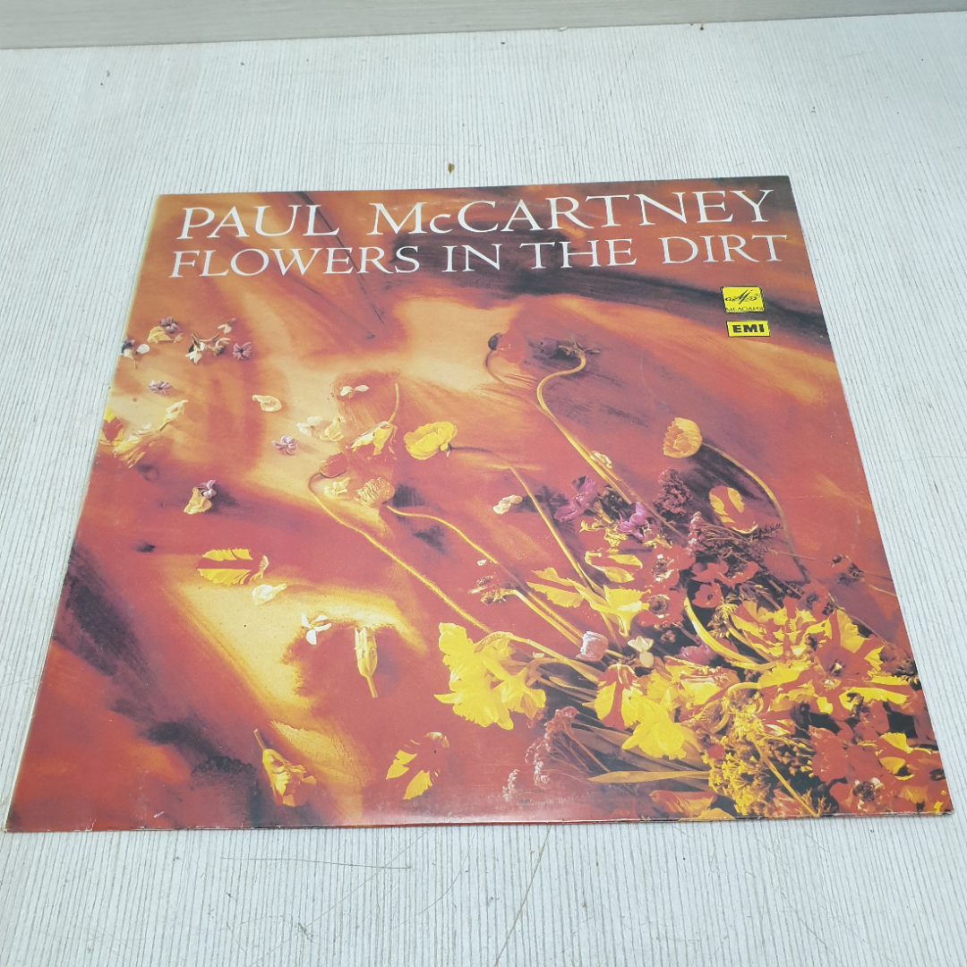 Пластинка Paul McCartney - Flowers In The Dirt.. Картинка 1