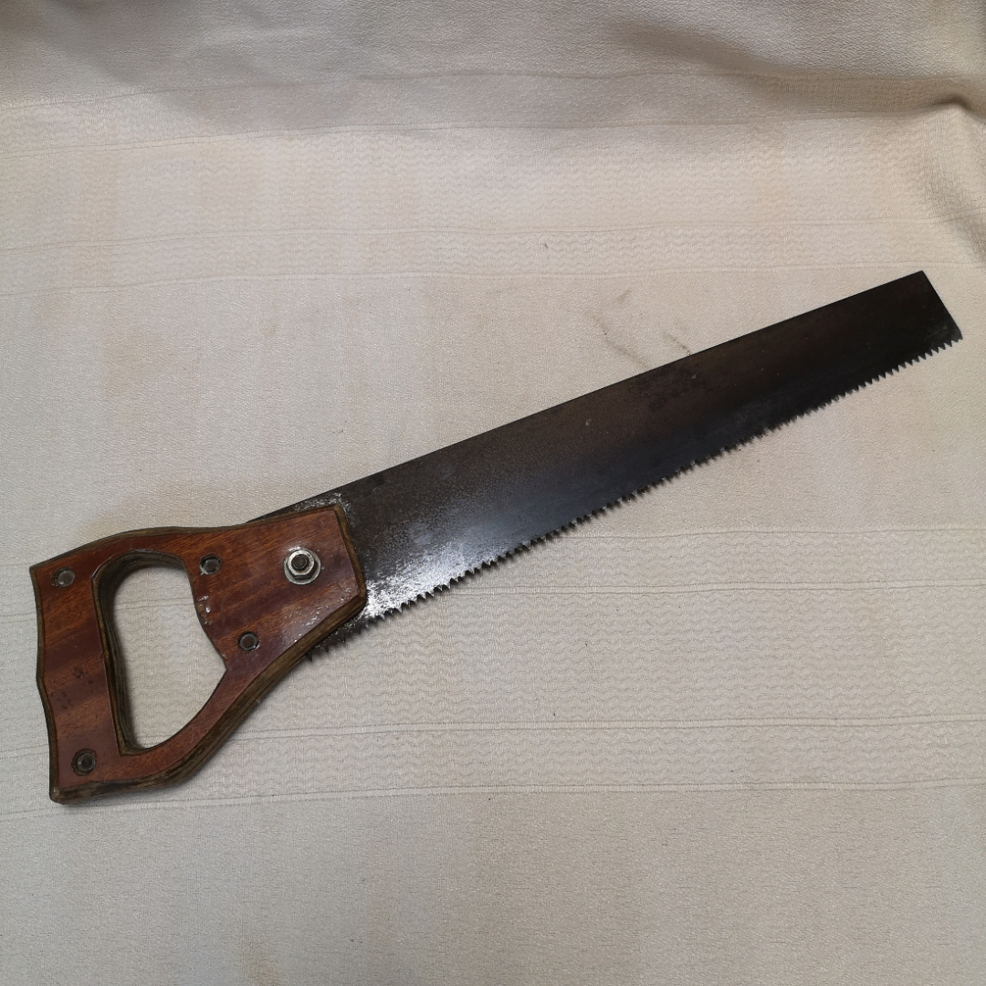 Пила-ножовка с деревянной ручкой. Картинка 3