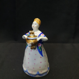 Винтажная статуэтка  Дулево "Девушка с самоваром" 13 см СССР