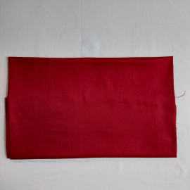 Ткань сатин, цвет вишневый, 88х160см. Имеется разрыв ткани (отрез новый). СССР.