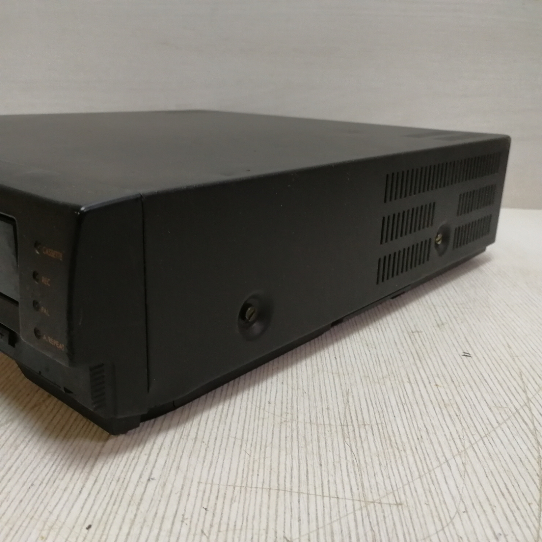 Видеомагнитофон Fujeta DVR1181D, не работает. Картинка 9