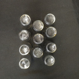 Стопка стеклянная с золотистой каймой в ассортименте, есть сходы позолоты. Винтаж, СССР.. Картинка 4