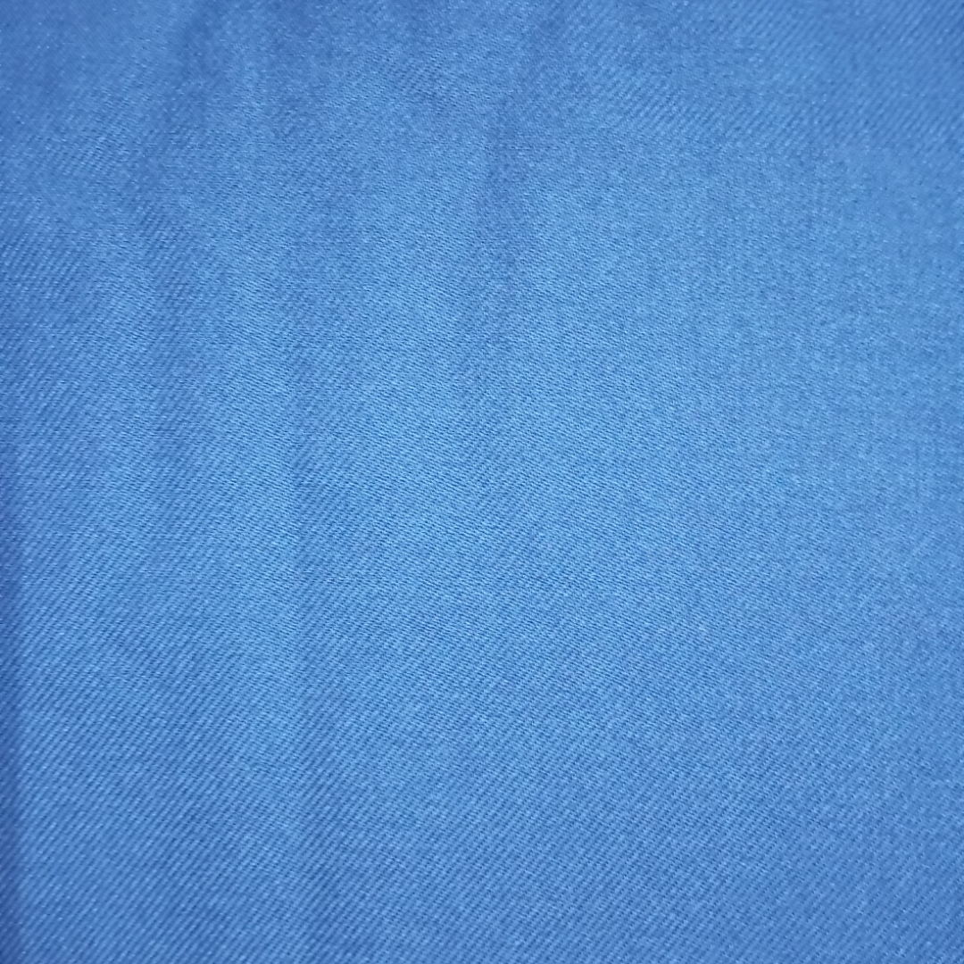 Ткань костюмная, шерсть. Темно-синий 145 х 280 см имеются надписи мелом. Картинка 1