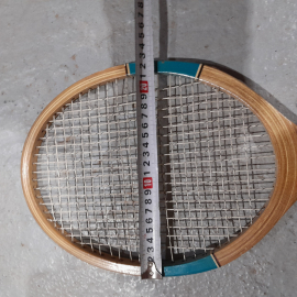 Теннисная ракетка деревянная. Картинка 9