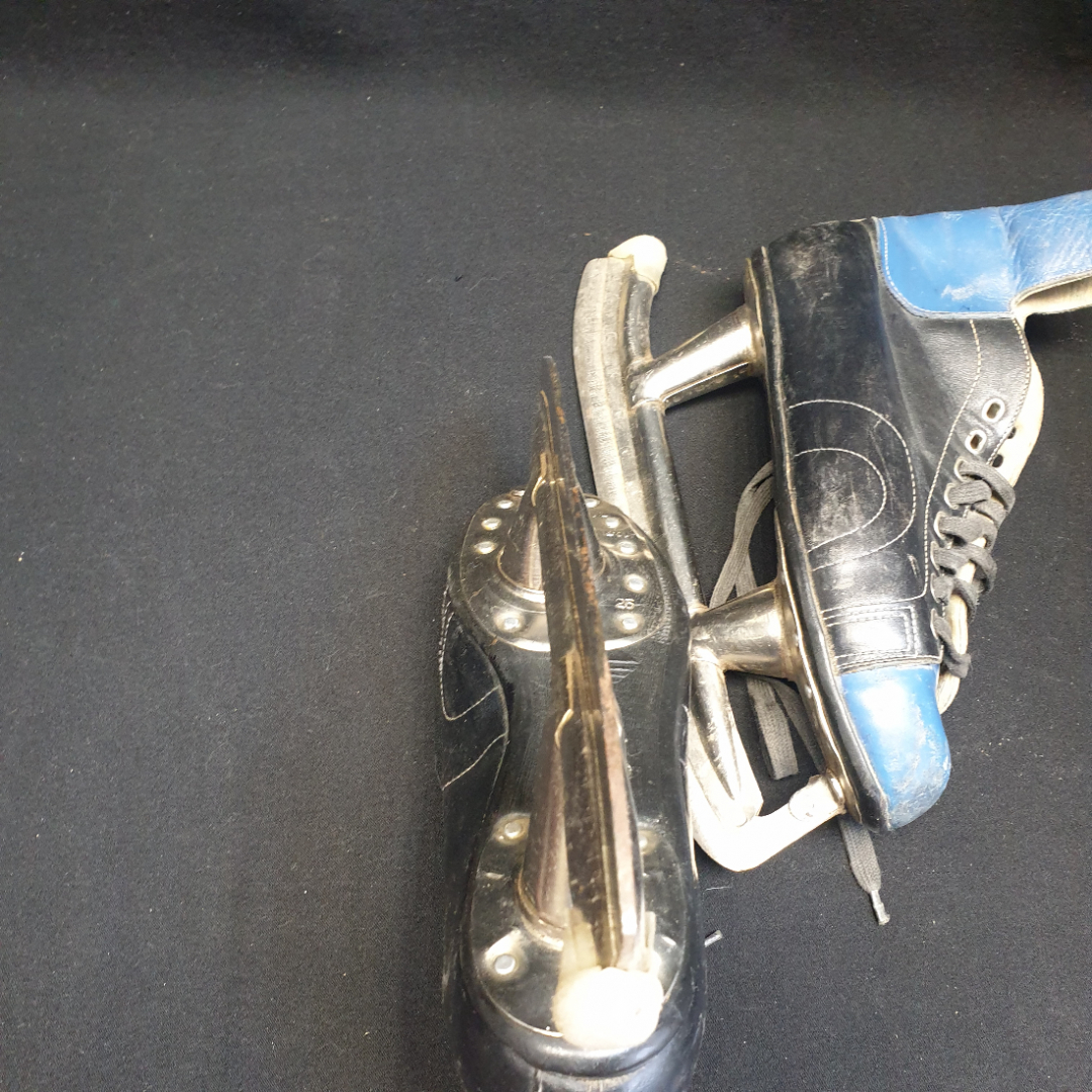 Коньки хоккейные на шнуровке, кожа, цвет комбинированный, размер 250, Свердловск, СССР. Картинка 6