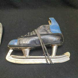 Коньки хоккейные на шнуровке, кожа, цвет комбинированный, размер 250, Свердловск, СССР. Картинка 10