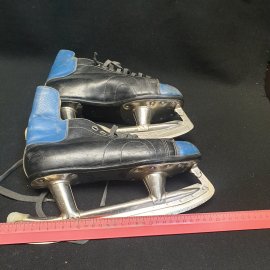 Коньки хоккейные на шнуровке, кожа, цвет комбинированный, размер 250, Свердловск, СССР. Картинка 14