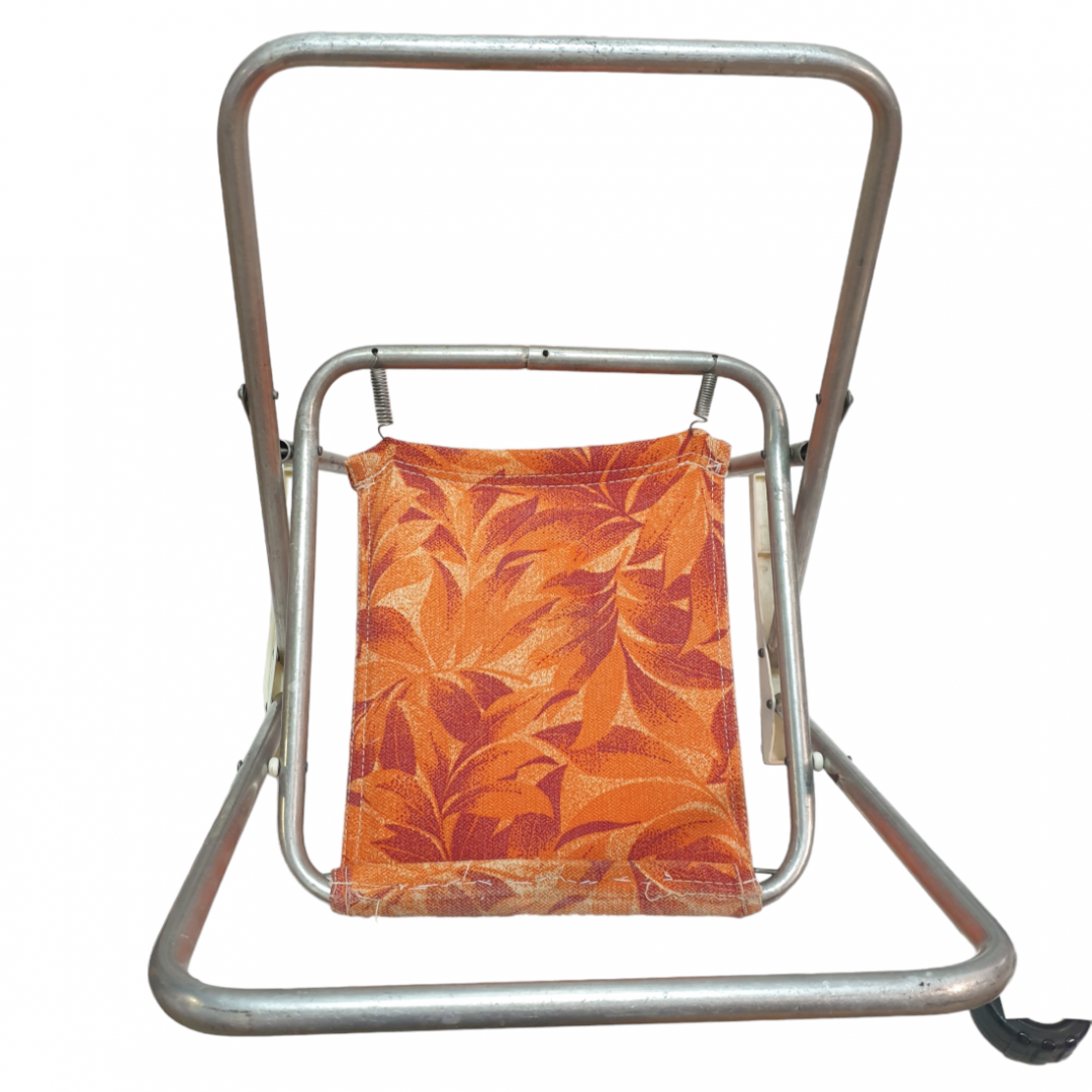 Кресло раскладное, алюминий, порвана ткань в одном месте. СССР. Картинка 9