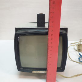 Телевизор переносной ч/б изображения Электроника ВЛ-100, включается, нет изображения. СССР. Картинка 14