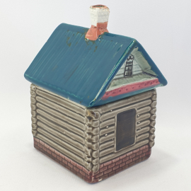 Сувенирная декоративная керамическая шкатулка-домик, склейка трубы, небольшие сколы