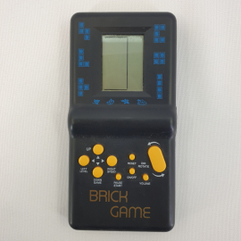Пластиковая игра "Brick Game" без задней крышки и батареек, работает