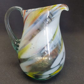 Кувшинчик (ваза) стеклянный разноцветный, гутная техника, высота 13 см, СССР. Картинка 2