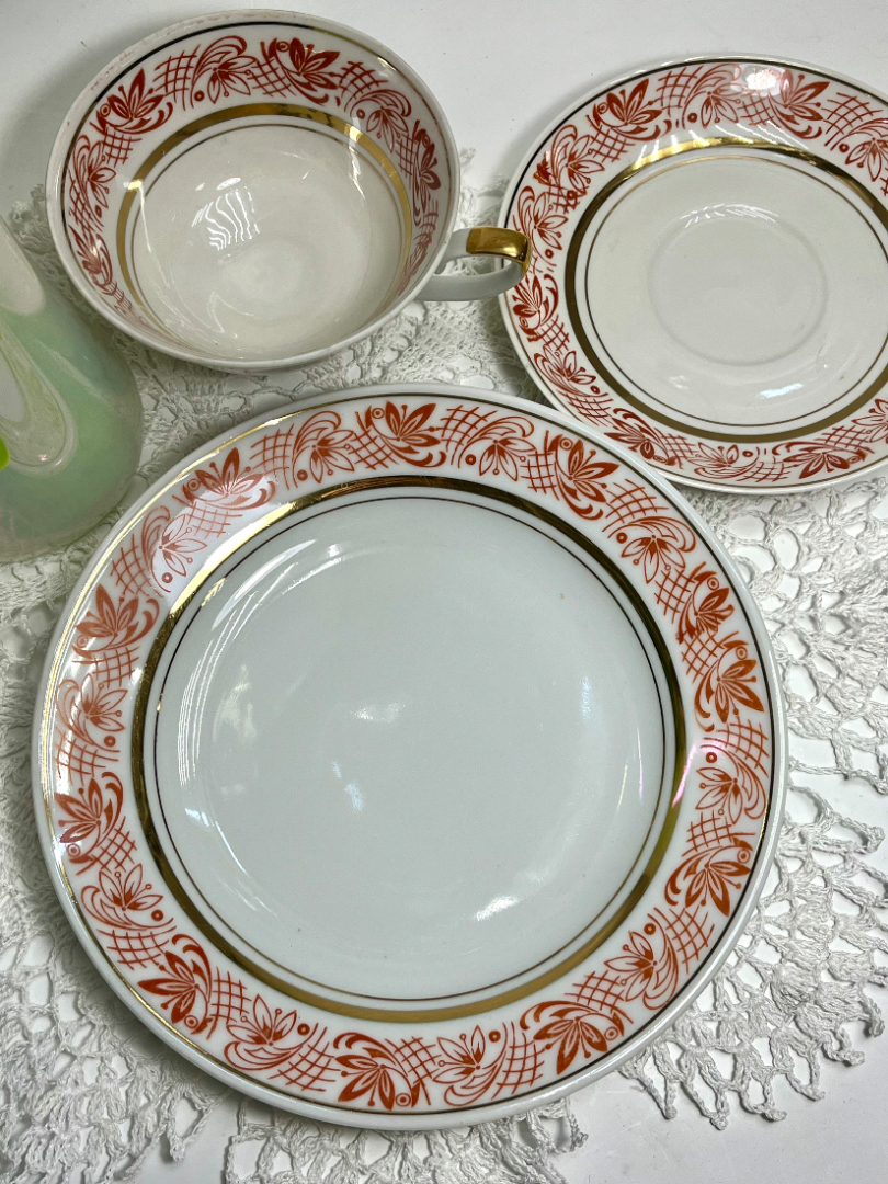 Чайное трио Германия. Фарфор, деколь, позолота. Винтаж. Картинка 3